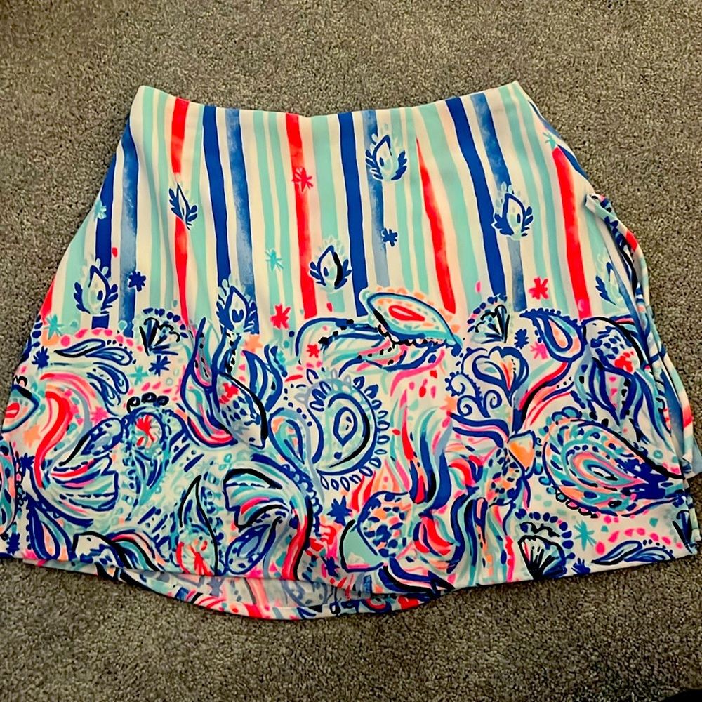 Precious silky Lilly skort with side ties!